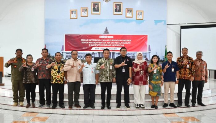 Bupati Humbahas Tekankan Literasi Keuangan: Edukasi Perlindungan Konsumen Jadi Benteng dari Investasi Bodong
