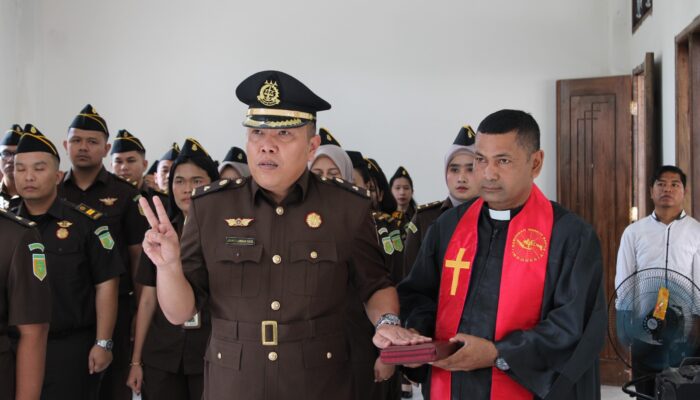 Sehari Usai Ditunjuk Kejagung, Plh Kajari Padang Lawas Langsung Pimpin Sertijab Kasi PAPBB