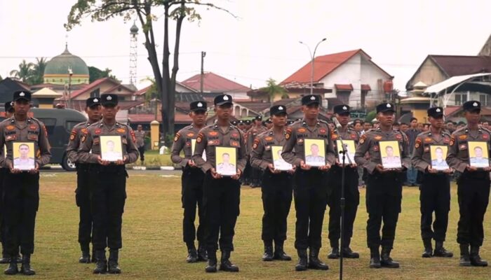 Kapolda Riau Pecat Tidak Hormat 12 Personel Terlibat Pelanggaran Berat