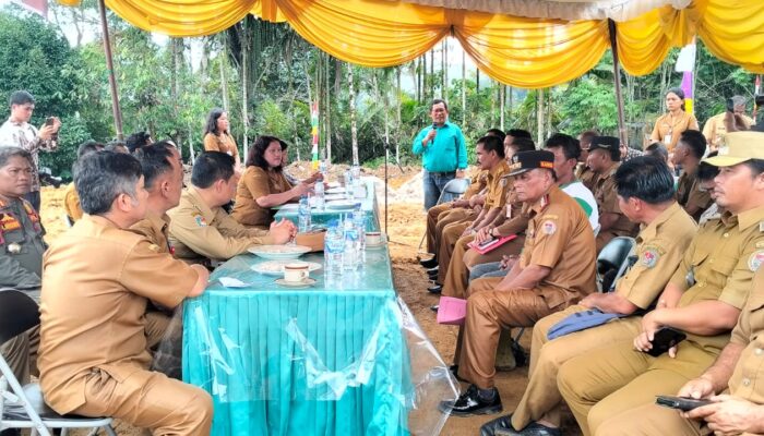 KDMP Pakkat Hauagong Jadi Motor Ekonomi Desa, Bupati Humbahas Letakkan Batu Pertama Pembangunan Gerai dan Pergudangan