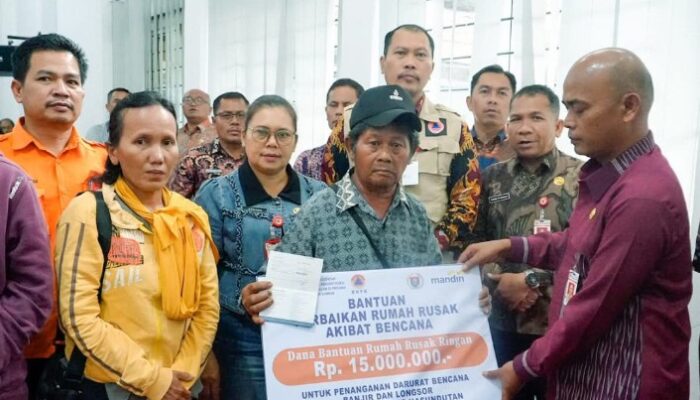 BNPB Salurkan Rp 2,34 Miliar Bantuan Perbaikan Rumah Terdampak Bencana di Humbahas