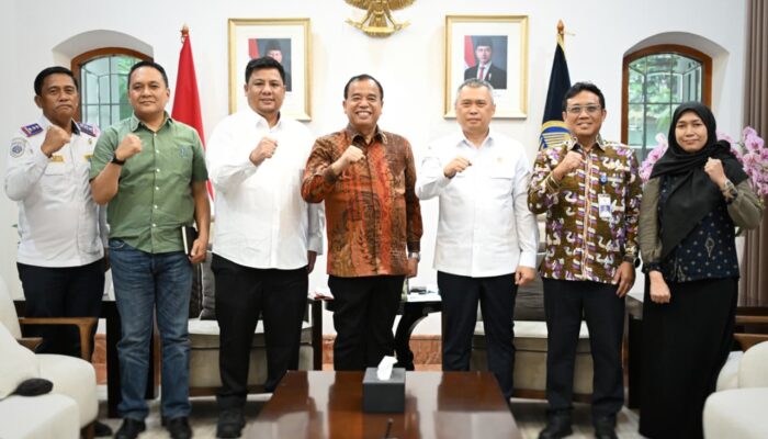 Temui Menhub, Bupati Samosir Usulkan Jalur Penyeberangan Samosir–Tongging