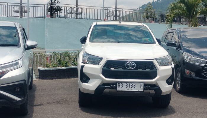Kendaraan Dinas KSOPP Danau Toba Kedapatan Gunakan Plat Pribadi di Parapat