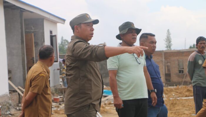 Bupati Taput Tinjau Progres Pembangunan Huntap di Dolok Nauli