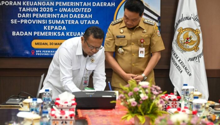 Serahkan LKPD 2025, Bupati Humbahas Bidik WTP ke-10