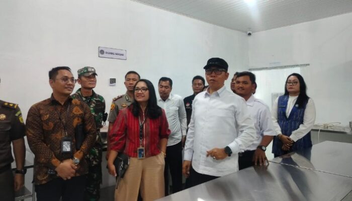 Bupati Taput Resmikan Dapur SPPG Muara Mandiri di Desa Silalitoruan