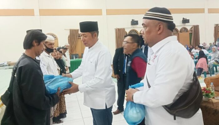 JTP Bersama Perindo Simalungun Gelar Buka Puasa dan Bagikan Sembako untuk Warga