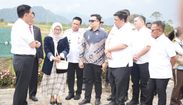 Luhut Gaspol Pertanian Berbasis AI, Bupati Samosir Siap Kolaborasi