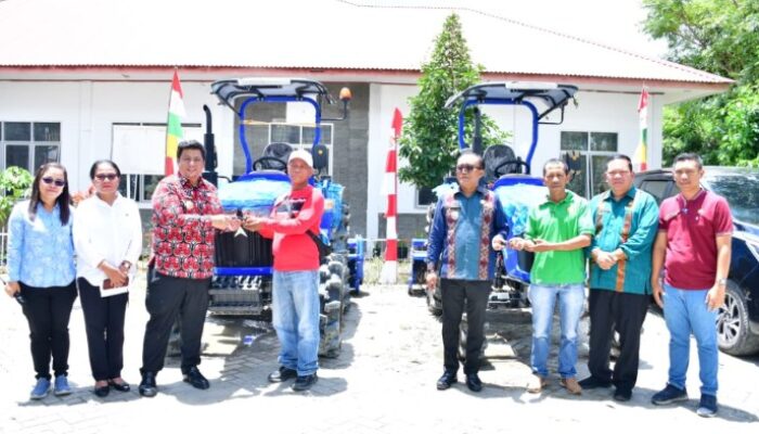 Samosir Didorong Jadi Sentra Bawang Putih, Bantuan 16 Ton Bibit dan Traktor Digelontorkan