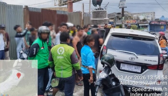 Heboh di Siantar Timur! Mobil Dihentikan Istri dan Mertua, Polisi Turun Tangan
