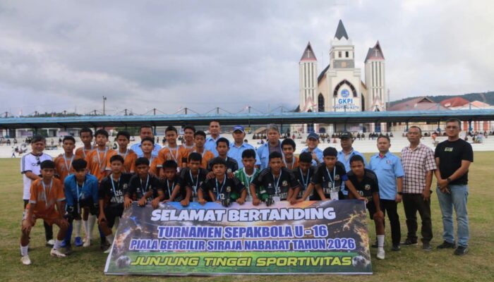 Bupati Taput Resmi Buka Barat Sepakat Cup 2026, Ajang Lahirkan Talenta Muda Sepak Bola