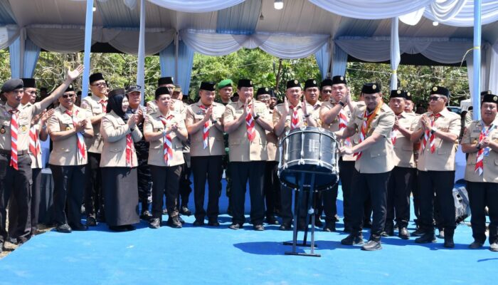 Bobby Tutup Jamdasu XI, Wabup Samosir Ariston Beri Motivasi ke Kontingen Pramuka