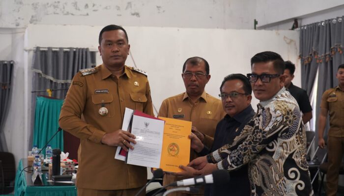 Bupati Toba Sampaikan Ranperda Pertanggungjawaban APBD 2025, Pendapatan Daerah Terealisasi Rp1,22 Triliun