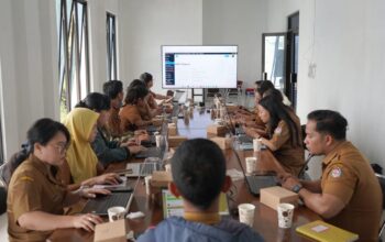 Tingkatkan Keterbukaan Informasi, Kominfo Toba Latih Pengelola Website OPD