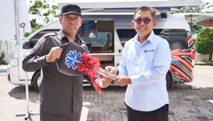 Pemkab Taput Terima Mobil Pelayanan Pendapatan Daerah dari SOL