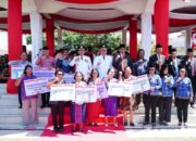 Pemkab Taput Beri Penghargaan kepada 10 ASN Purnabakti