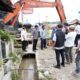 Bupati Jonius Hutabarat Tinjau Pembangunan Box Culvert di Sipoholon