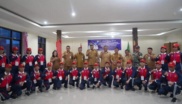 20 Calon Paskibraka Toba Resmi Dikukuhkan, Bupati: Buktikan Kalian Layak!