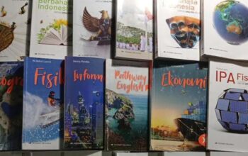 Prabowo Ingin Perbaiki Buku Pelajaran SD hingga SMA, Negara Tetangga Jadi Pembanding