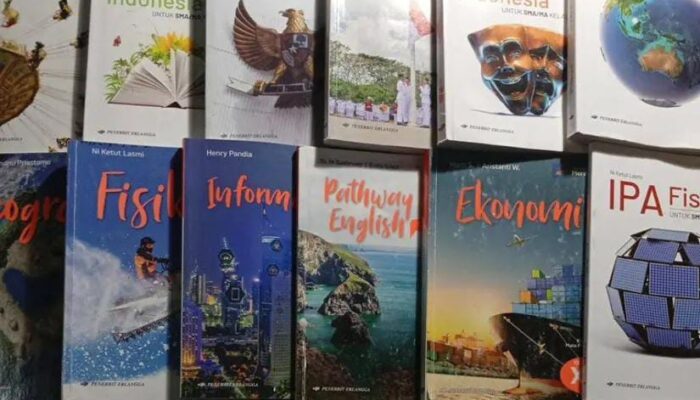 Prabowo Ingin Perbaiki Buku Pelajaran SD hingga SMA, Negara Tetangga Jadi Pembanding