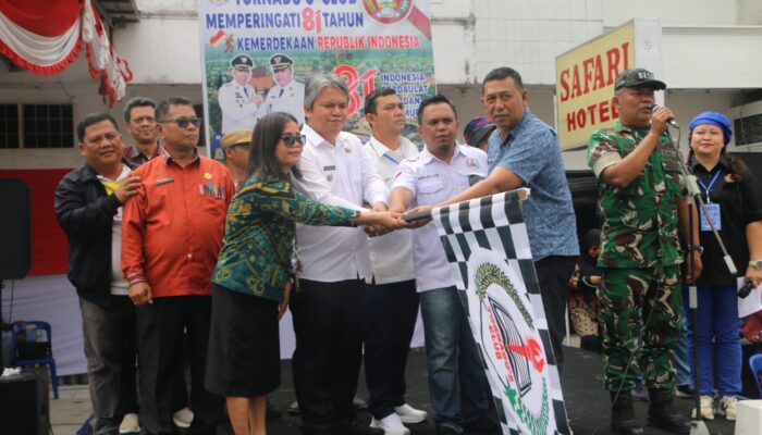 Sambut Kemerdekaan RI 26 Sekolah Meriahkan Festival Drumband Piala Bupati Taput 