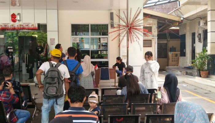 Disdukcapil Batam Disorot, Warga Pemegang SKPWNI Kesulitan Urus KK dan KTP-el