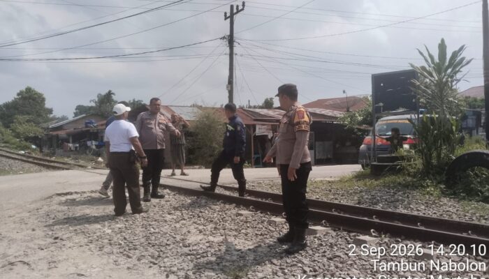 Lagi Dokumentasi Tugas, Karyawan PT KAI Disambar Kereta di Pematangsiantar