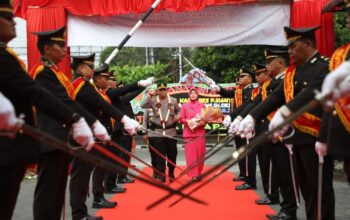 Pedang Pora dan Iring-iringan BSA Warnai Lepas Sambut Kapolres Pematangsiantar