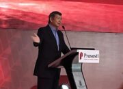 Pemerintah Berencana Bagikan Smartphone Gratis untuk Digitalisasi Penyaluran Bansos