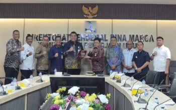 Bupati Taput Usulkan Tiga Ruas Jalan Strategis Jadi Jalan Nasional