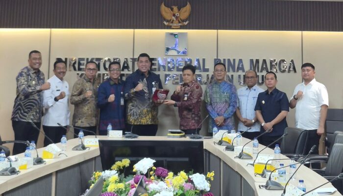 Bupati Taput Usulkan Tiga Ruas Jalan Strategis Jadi Jalan Nasional