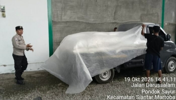 Polsek Siantar Martoba Dampingi Petani Jual 2,1 Ton Jagung ke Bulog Pematangsiantar